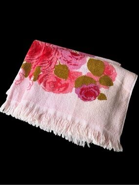 Vintage Cannon Fringed Bath Towels, Pink Floral Lot of 2